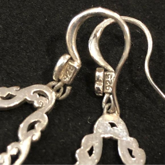SOLD   LOIS HILL Sterling Silver Long Oval Cut Out Drop Dangle Earrings - Picture 12 of 15
